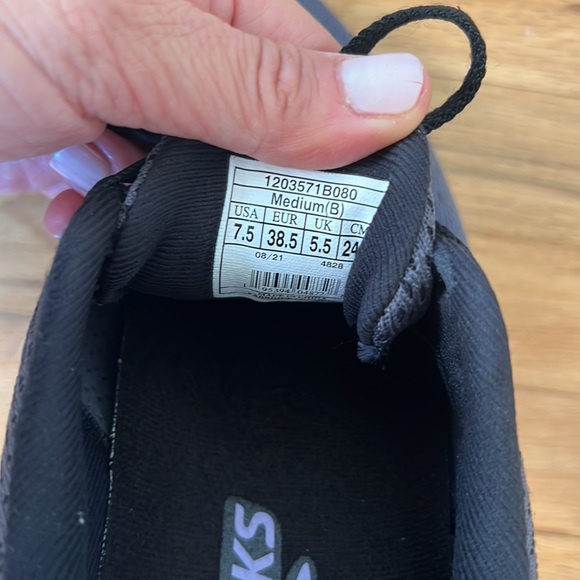 Brooks Levitate 5 Running Shoe. - Picture 5 of 6